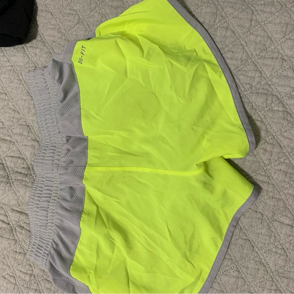 Nike shorts - Picture 2 of 4